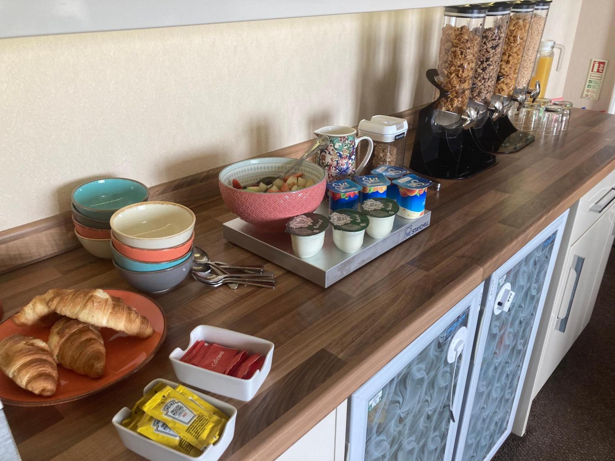 Guest house Hotel Ellenby Scarborough